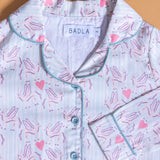 Flying Oryx Printed Pajamas Set in Green